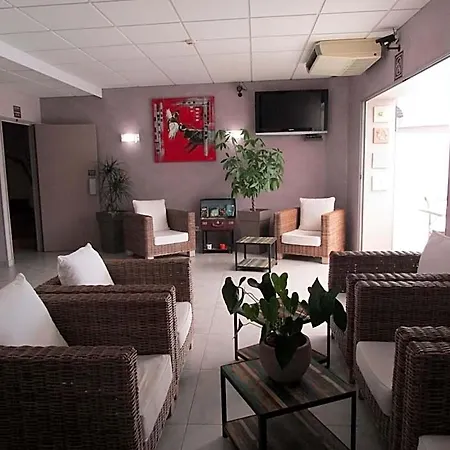 Le Maray מלון 2*