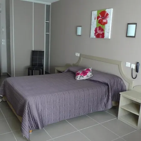 Le Maray Hotel